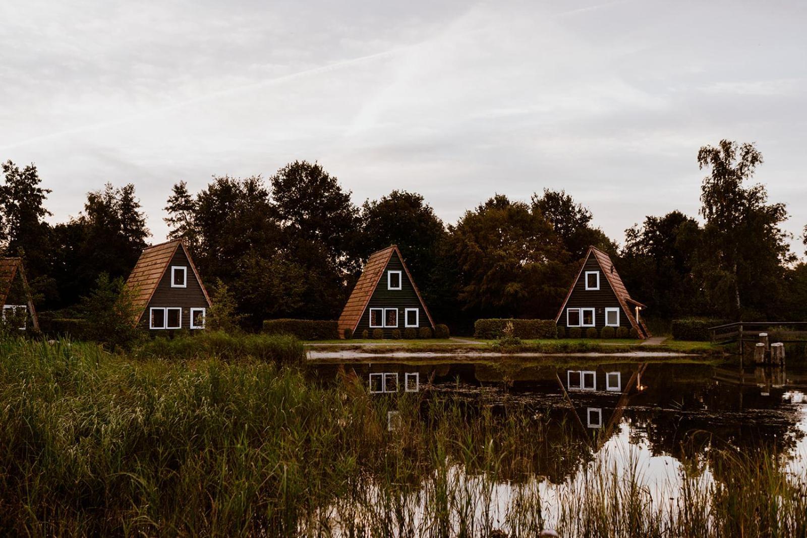 Vakantiepark Eigen Wijze Bant Exteriör bild